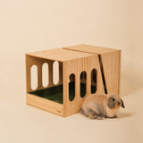 Retta • Squared Hay Feeder in Natural Oak